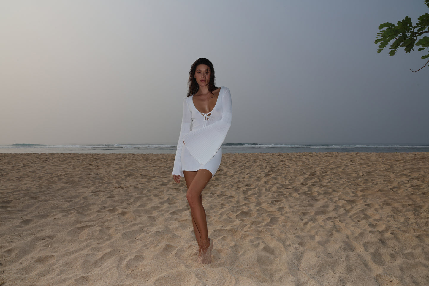 KNITTED MINI DRESS WITH WIDE PLEATED LONG SLEEVES WHITE