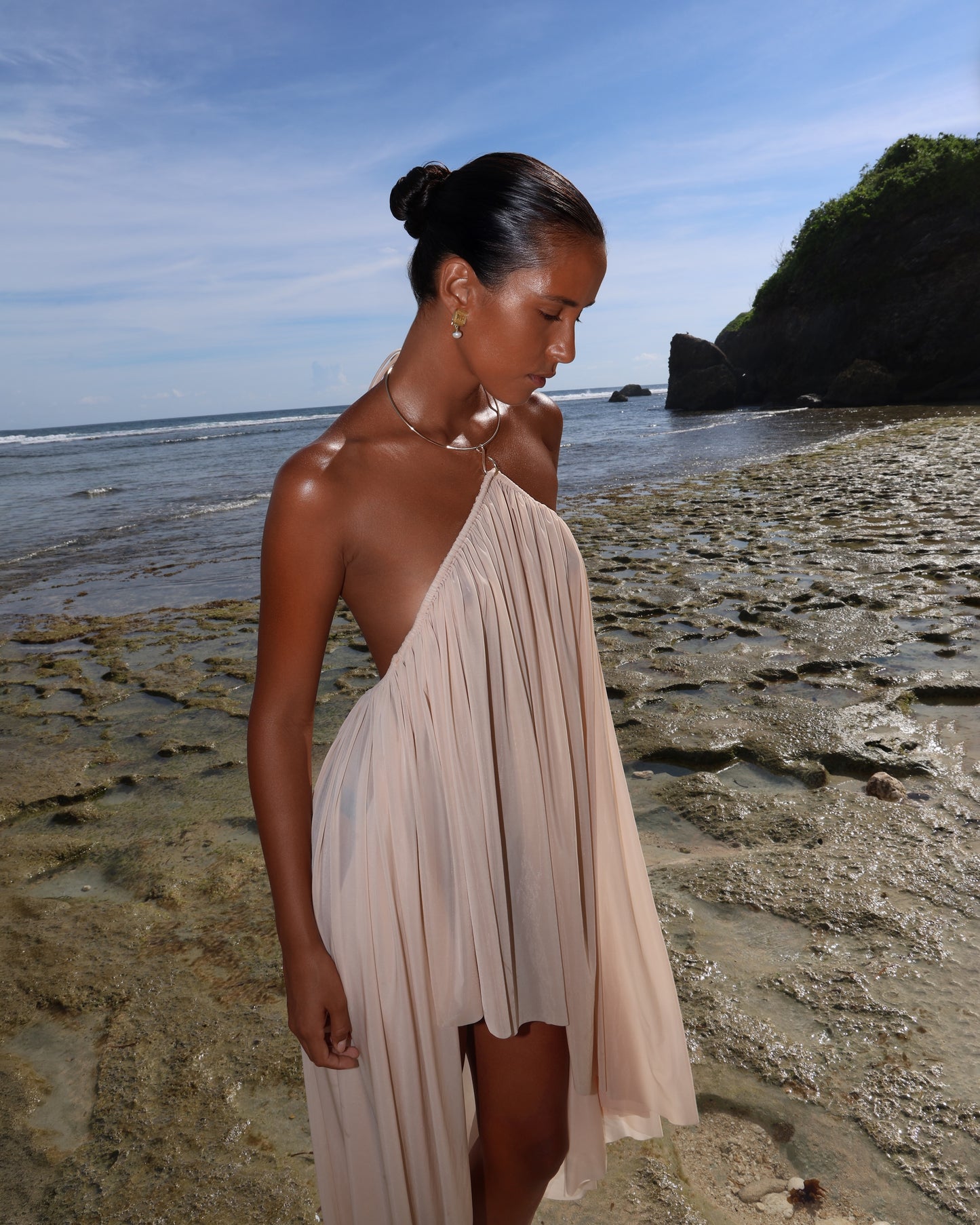 JERSEY ASYMMETRICAL DRESS WITH CHOKER HOOK BEIGE