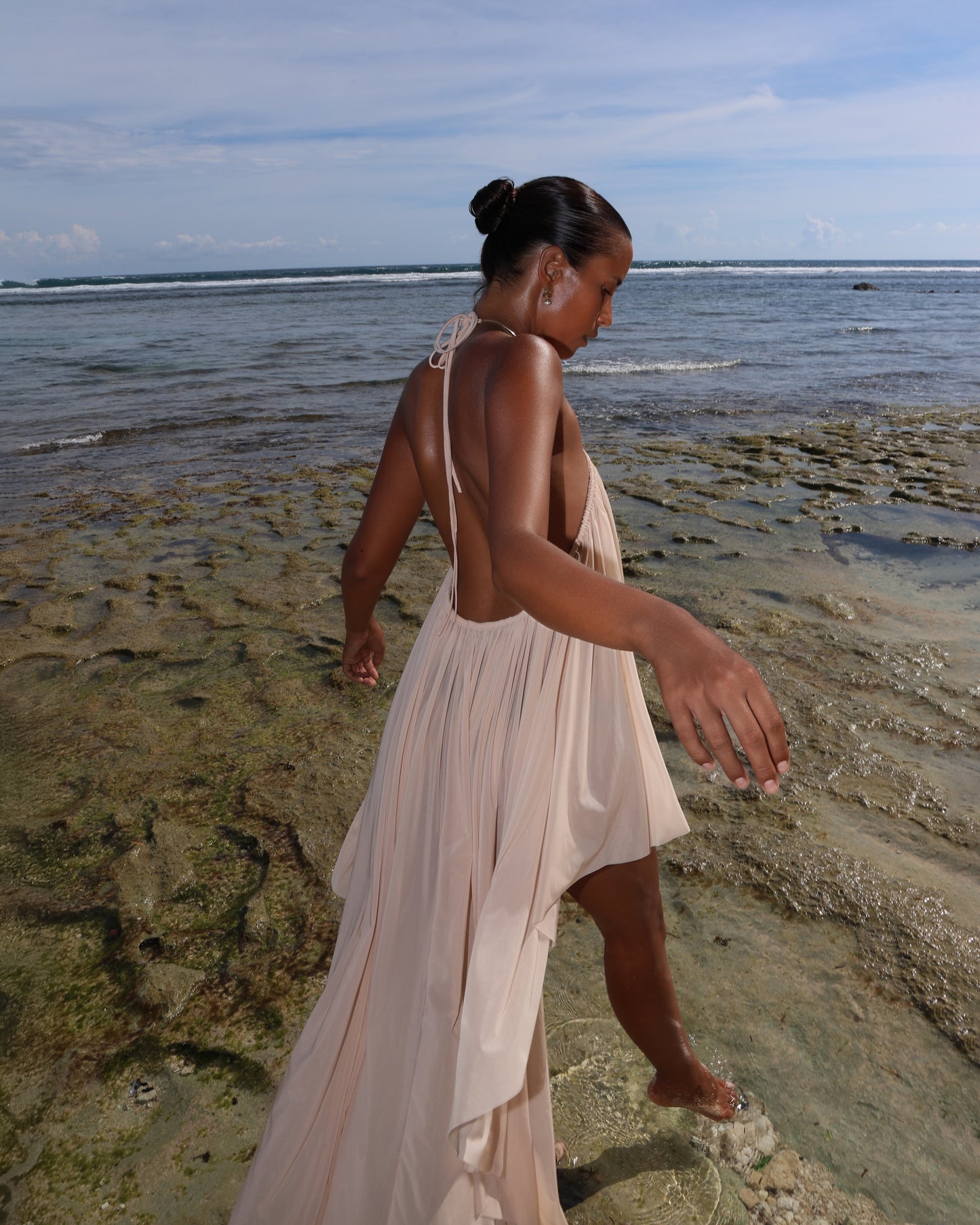 JERSEY ASYMMETRICAL DRESS WITH CHOKER HOOK BEIGE