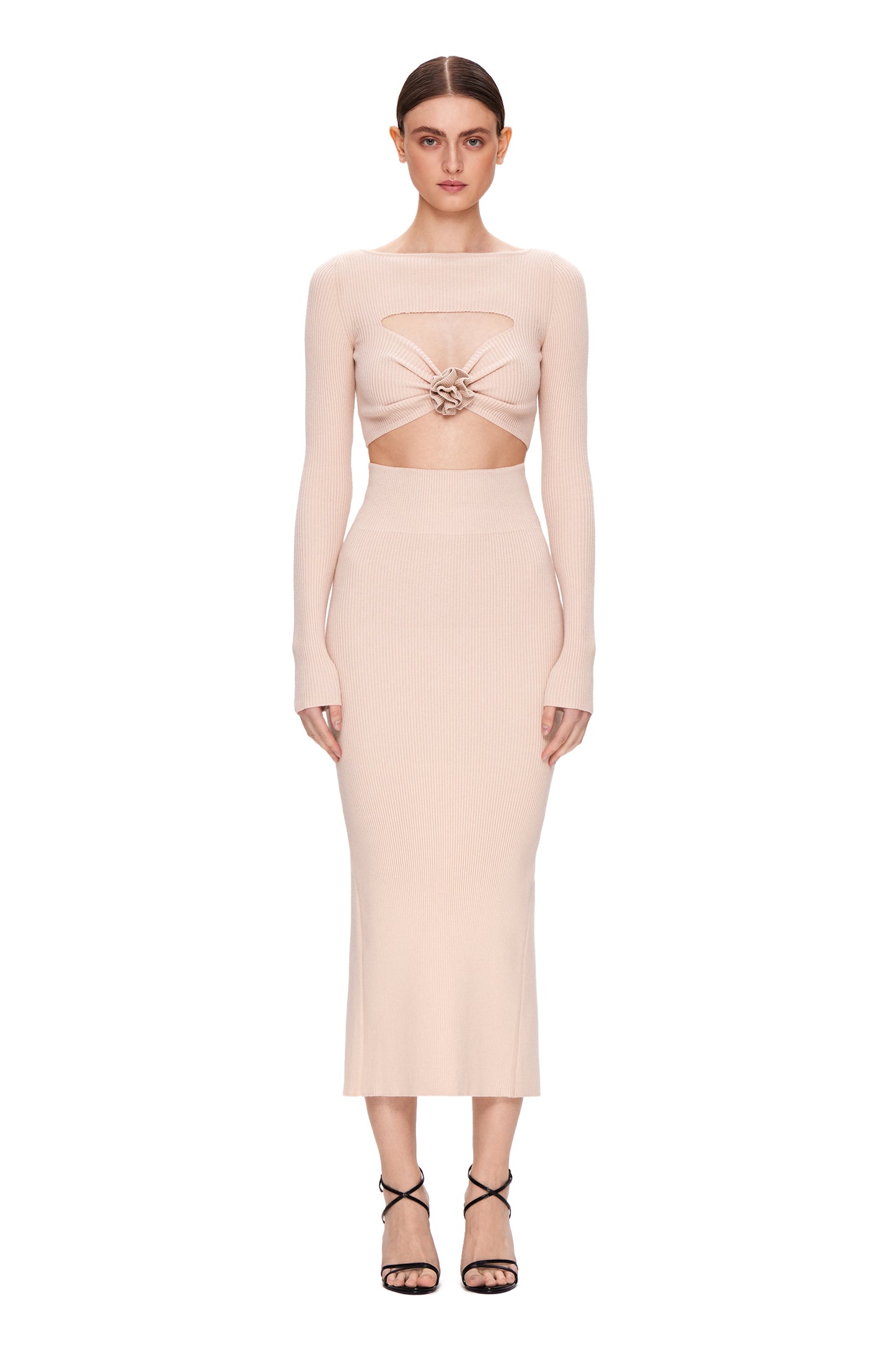 KNIT TOP WITH A SLIT ON THE CHEST