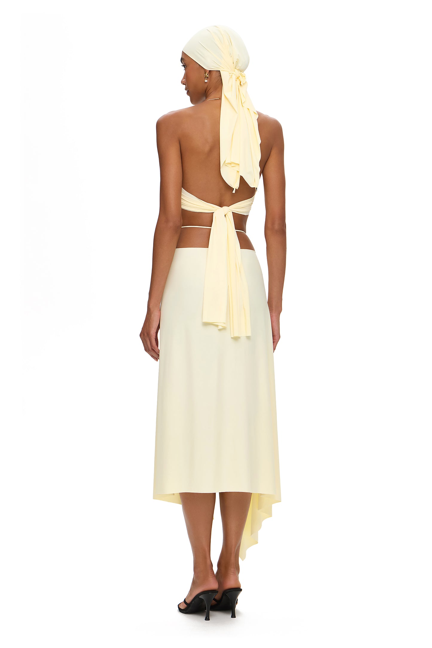LYCRA SUIT TOP WITH METALLIC CHOKER AND ASYMMETRICAL SKIRT WITH HOOK YELLOW