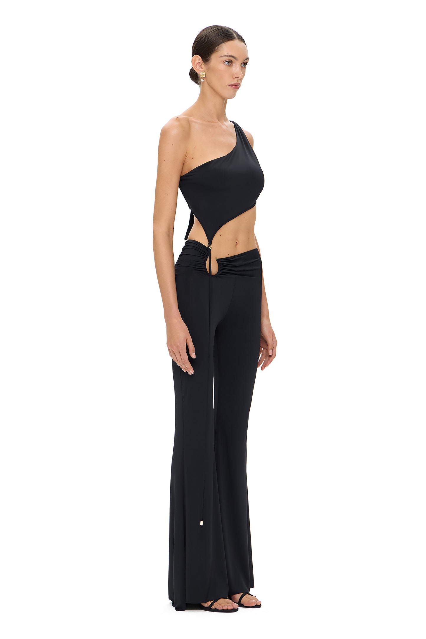 LYCRA SUIT ASYMMETRICAL TOP WITH BIG METAL HOOK DECOR AND HIGH WAIST TROUSERS BLACK