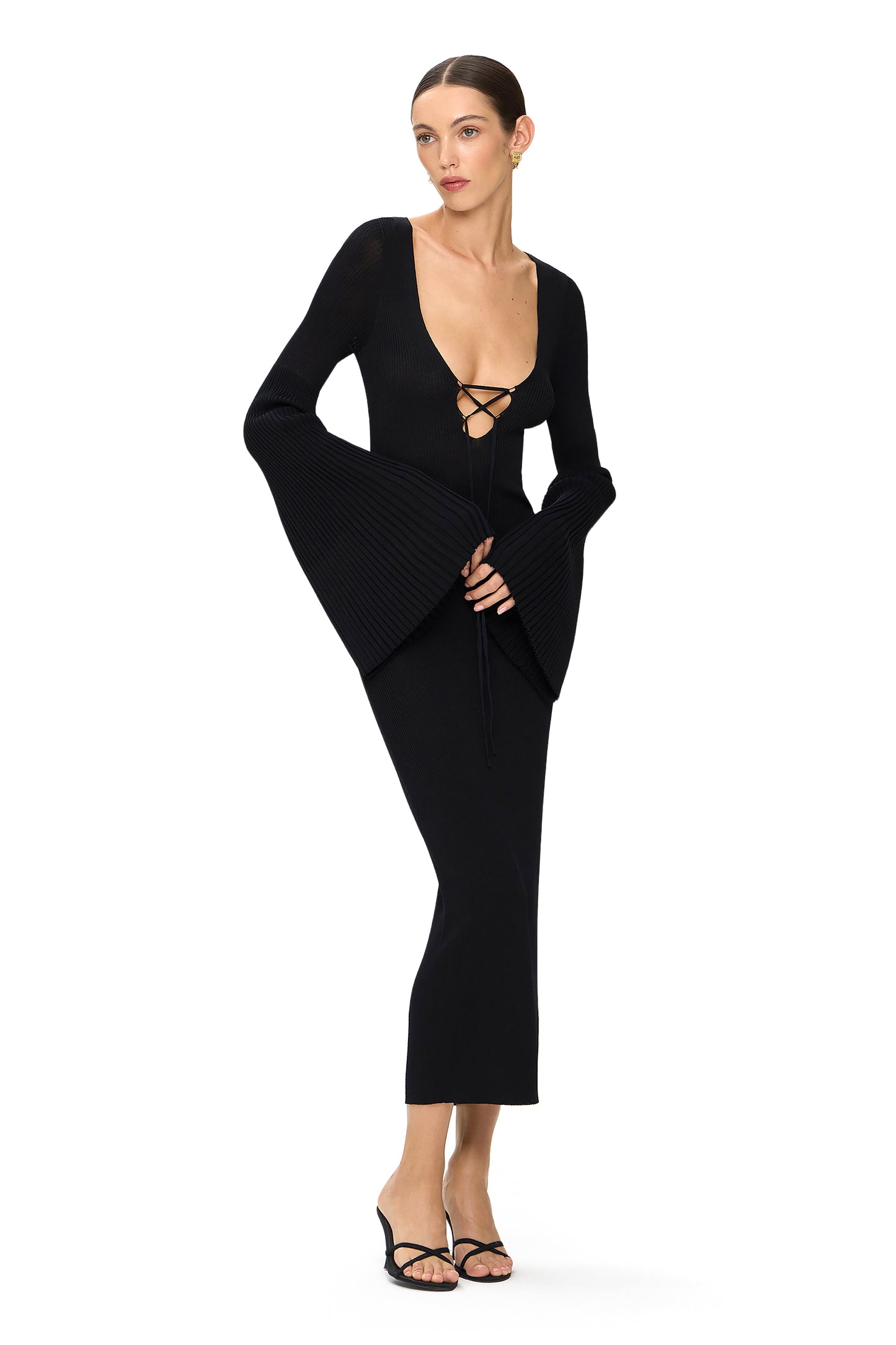 KNITTED MIDI DRESS WITH WIDE PLEATED LONG SLEEVES BLACK