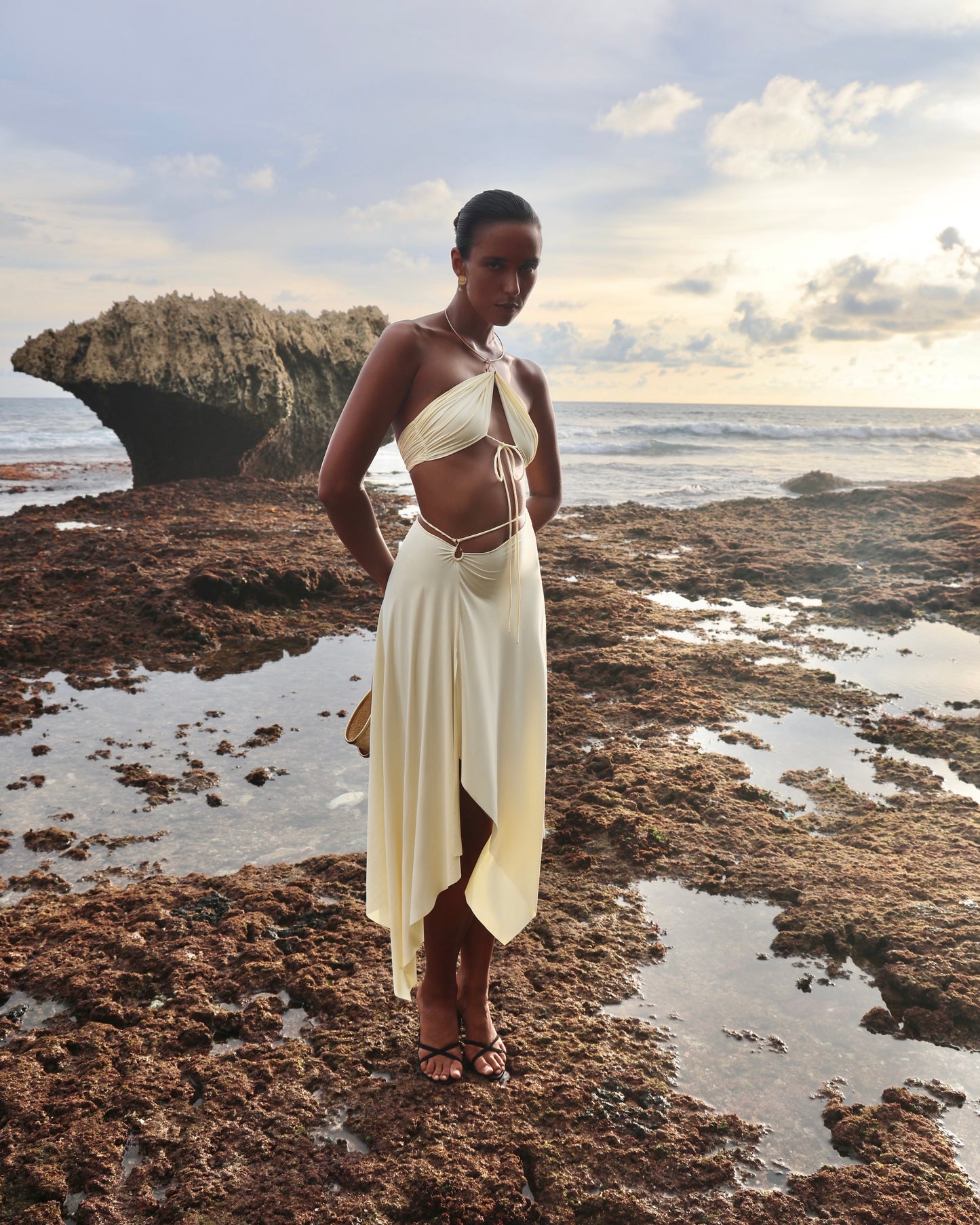 LYCRA SUIT TOP WITH METALLIC CHOKER AND ASYMMETRICAL SKIRT WITH HOOK YELLOW