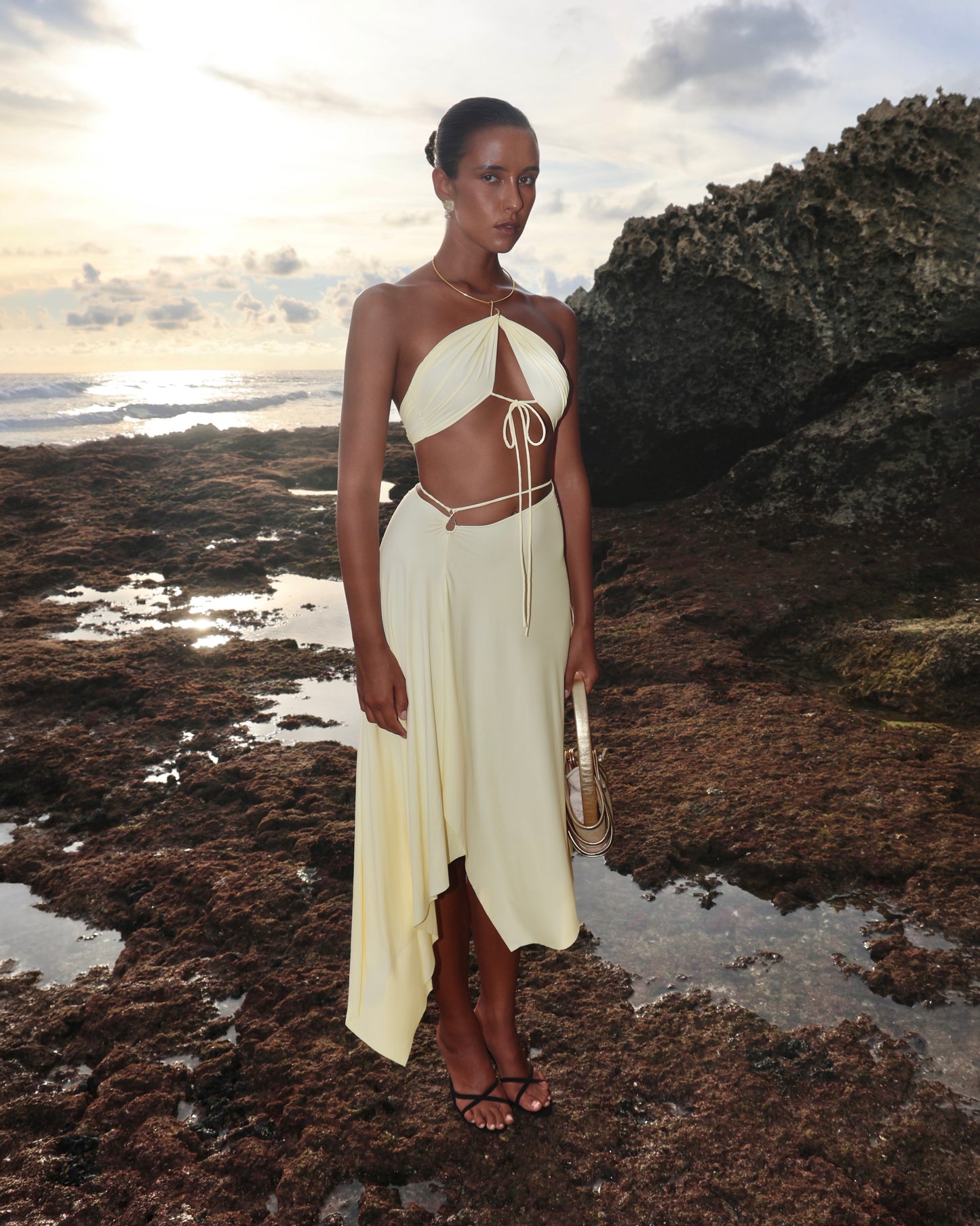 LYCRA SUIT TOP WITH METALLIC CHOKER AND ASYMMETRICAL SKIRT WITH HOOK YELLOW