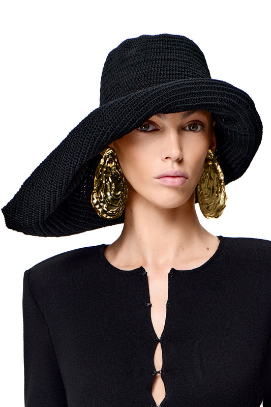 KNITTED HANDMADE BIG HAT WITH BIG METAL HOOK DECOR COLOR BLACK