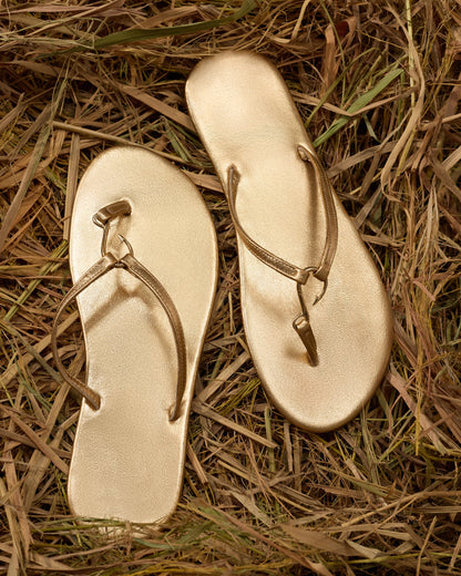 FLAT SANDALS WITH SMALL METAL HOOKS COLOR GOLD